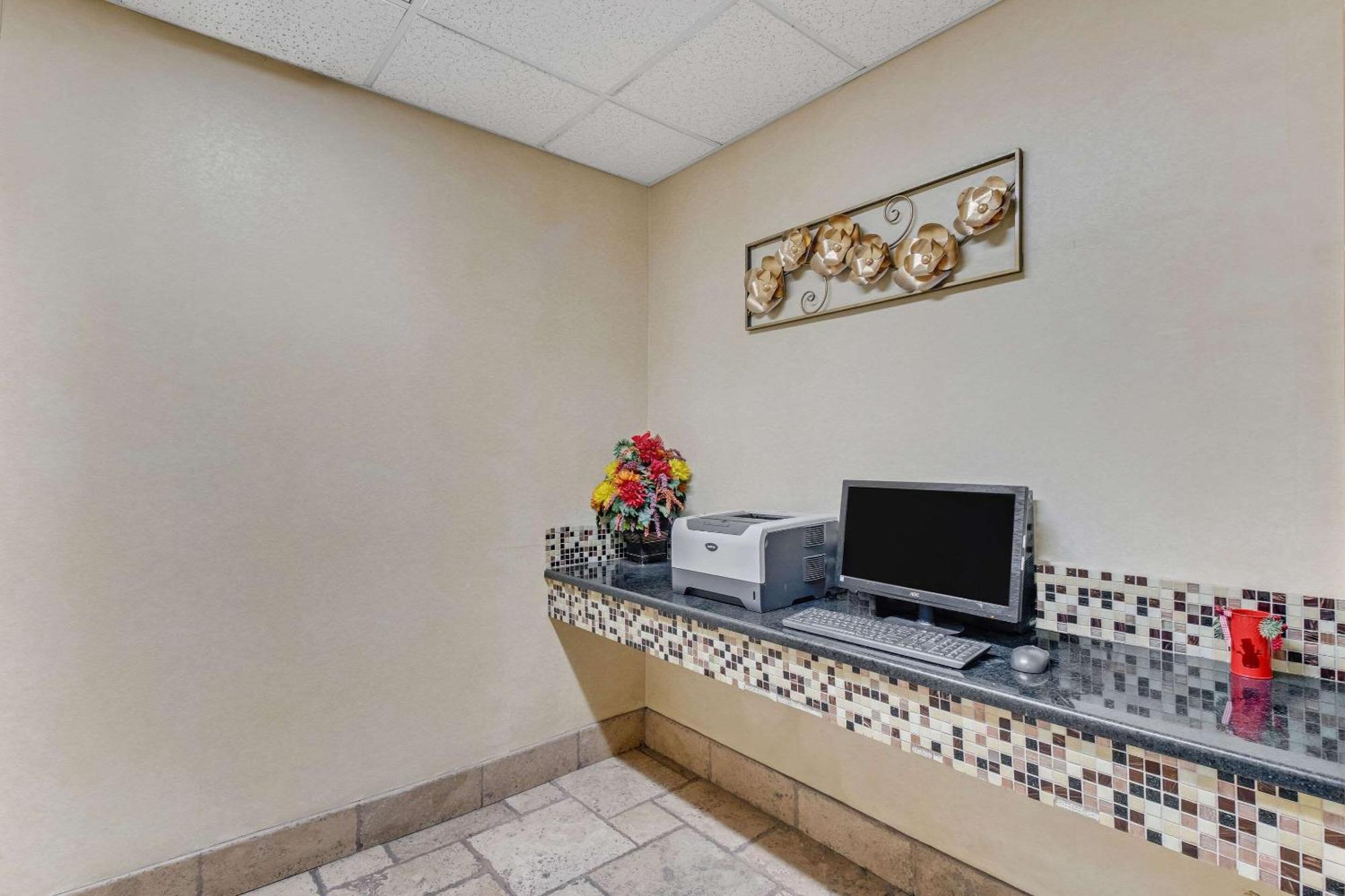 Quality Inn Долтон Экстерьер фото