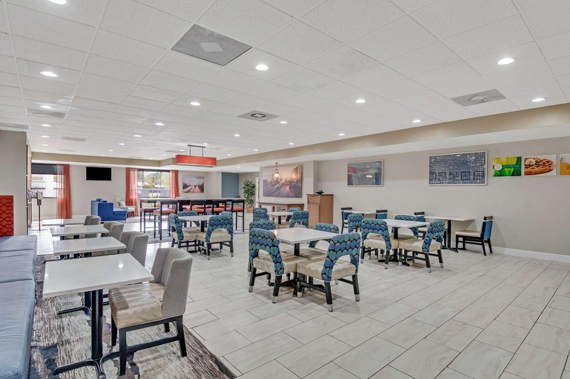 Quality Inn Долтон Экстерьер фото