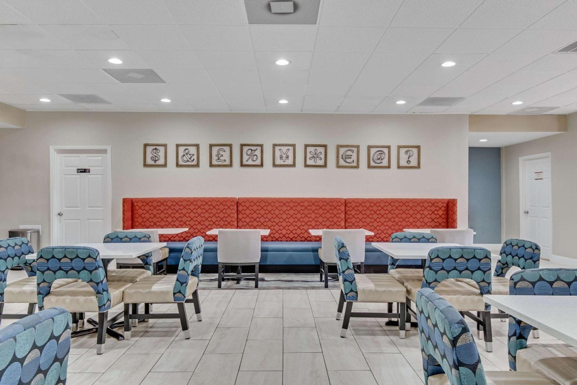 Quality Inn Долтон Экстерьер фото