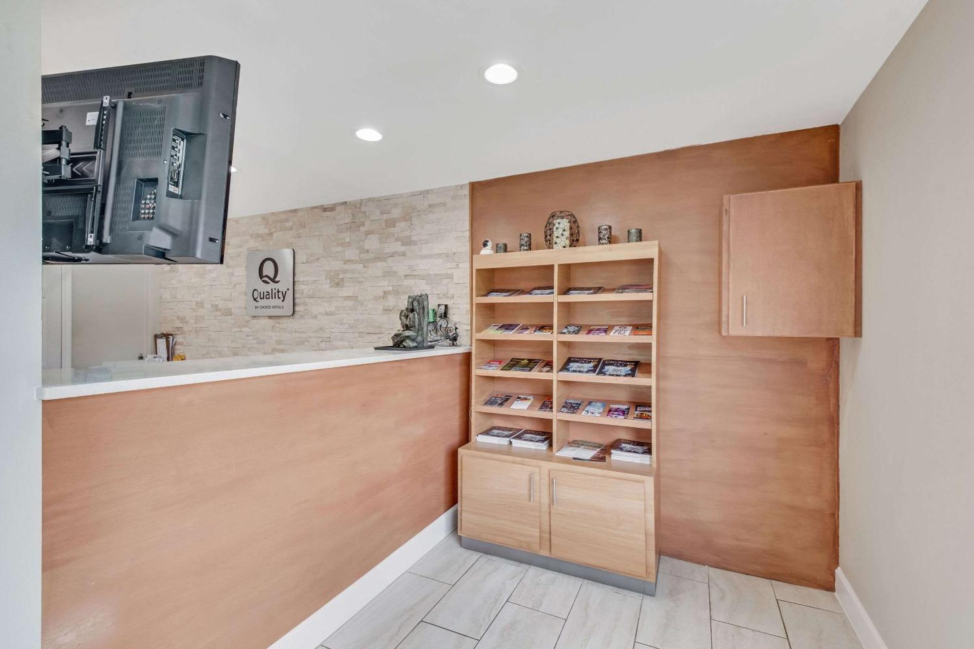 Quality Inn Долтон Экстерьер фото