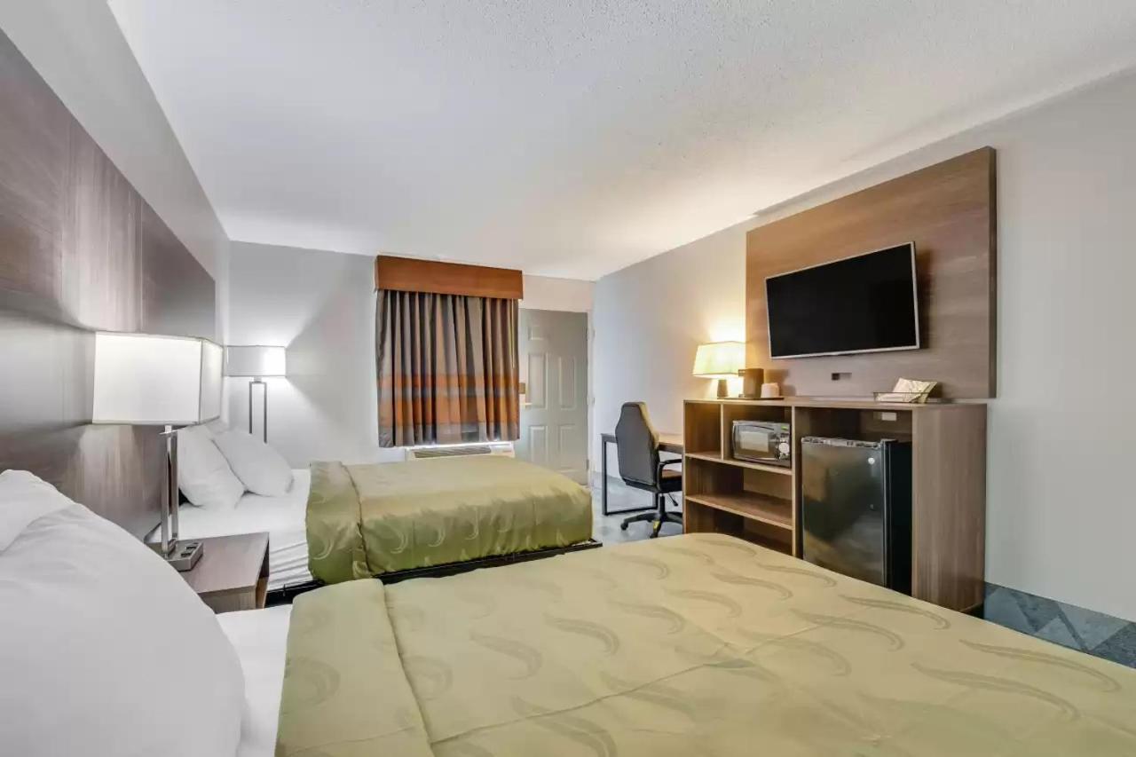 Quality Inn Долтон Экстерьер фото