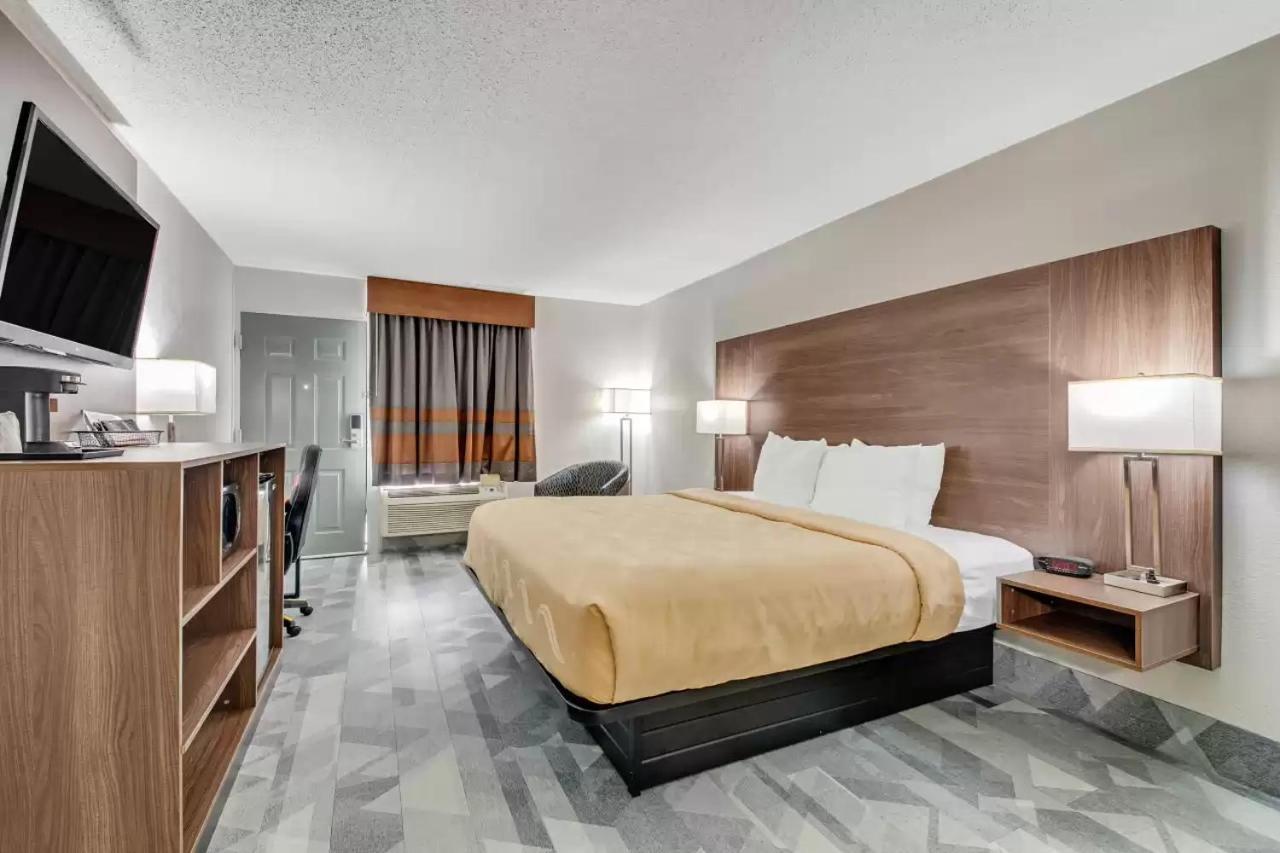 Quality Inn Долтон Экстерьер фото